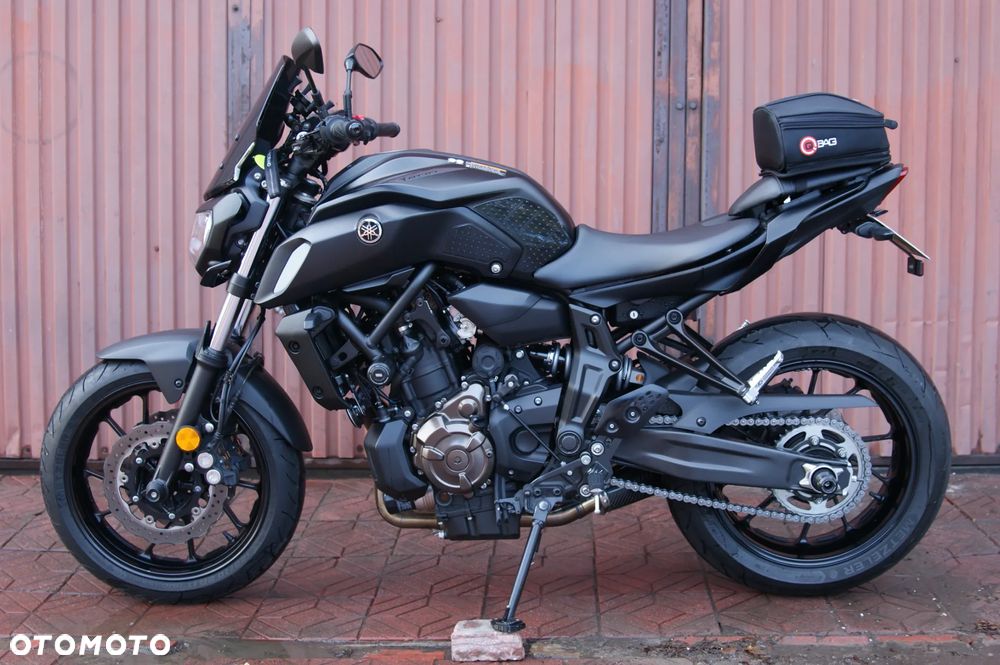 Yamaha MT - 7