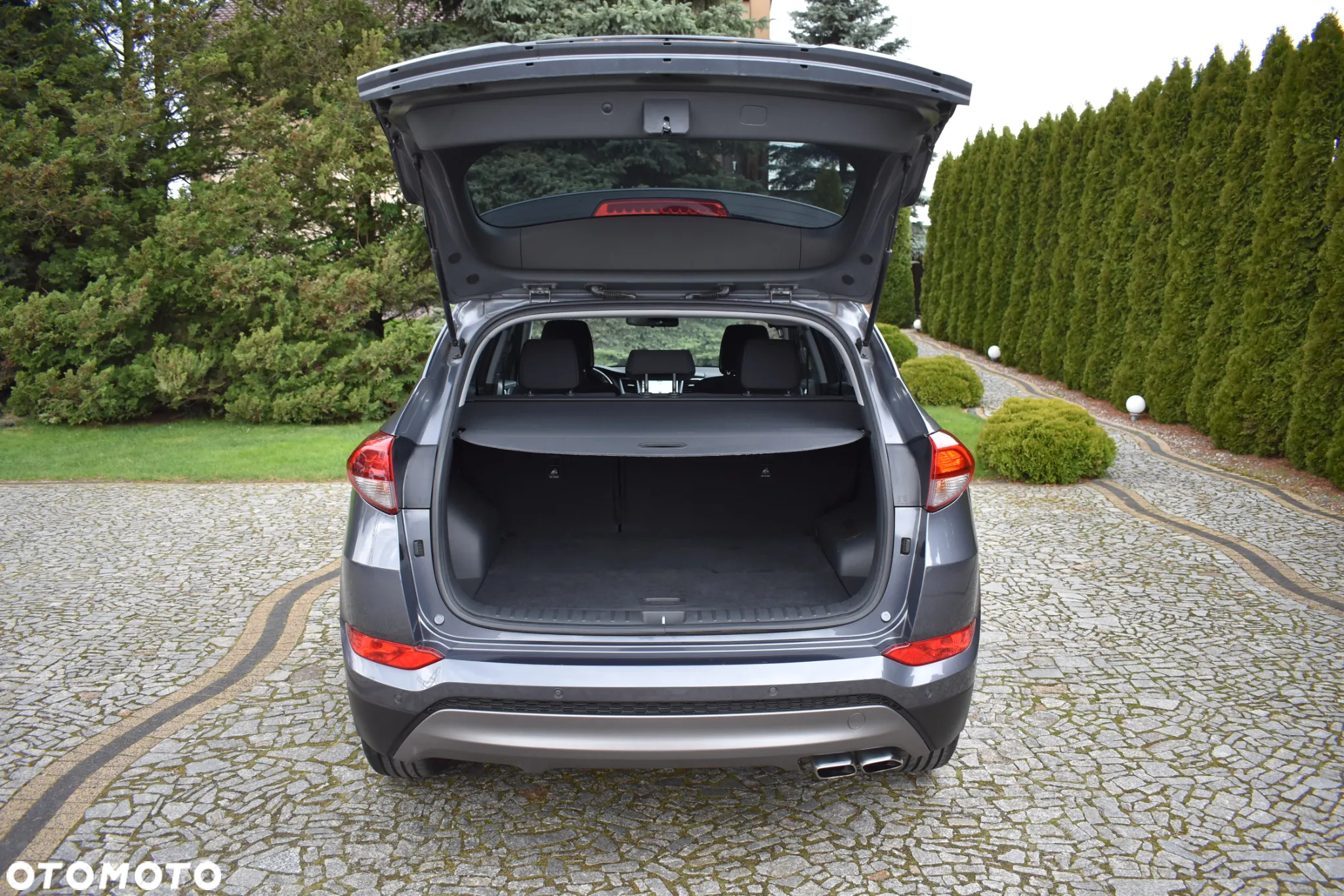 Hyundai Tucson 2.0 CRDI BlueDrive Comfort 2WD - 32