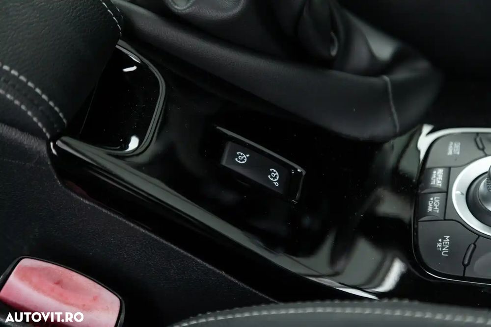 Renault Megane dCi 130 FAP BOSE Edition - 32