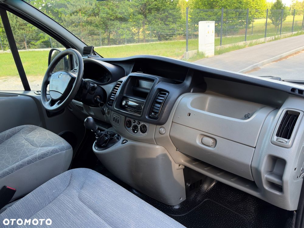 Renault Trafic - 21