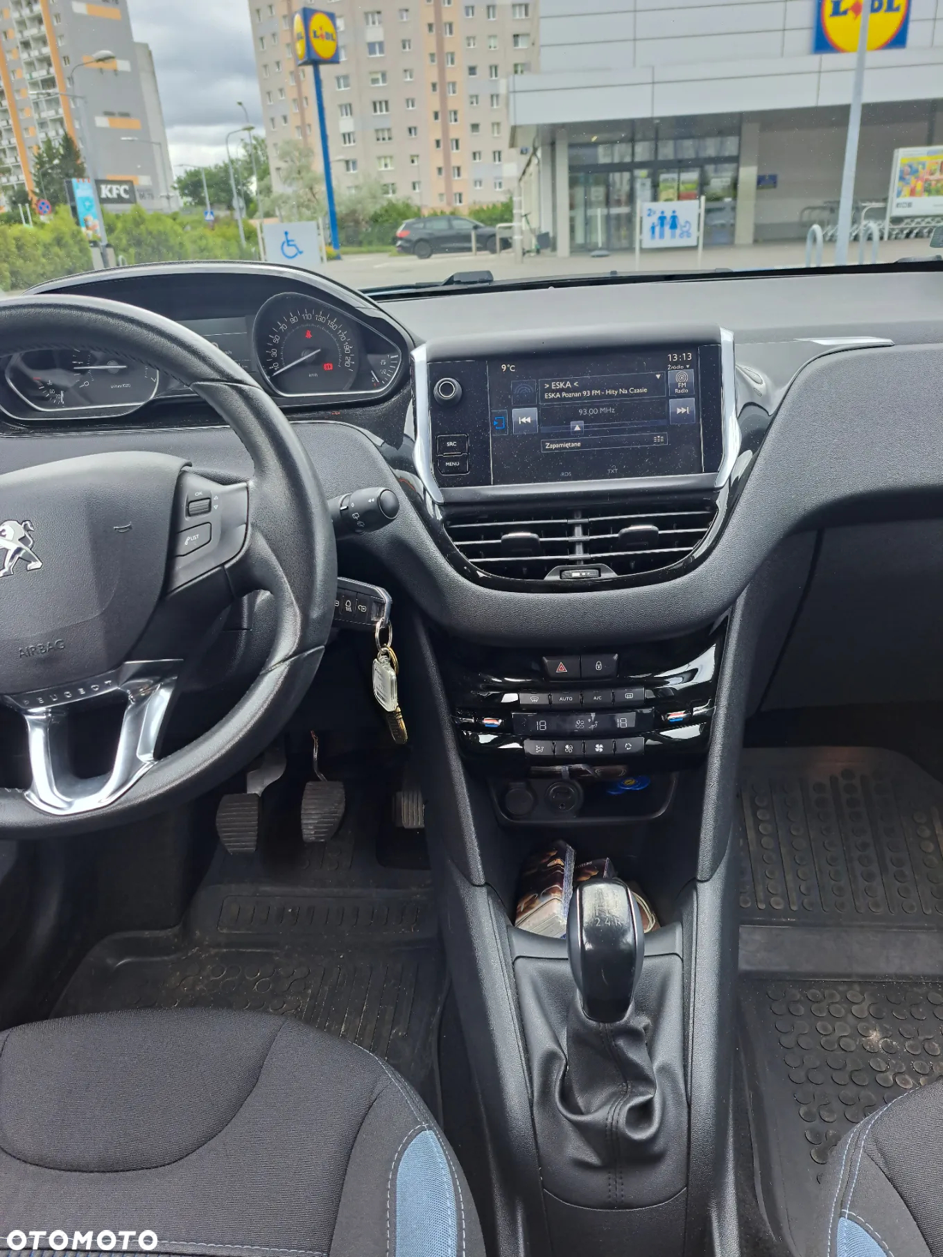 Peugeot 208 1.2 PureTech Allure - 5