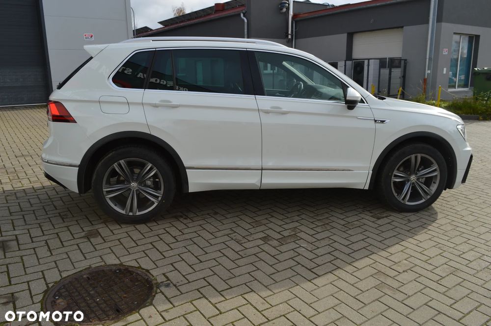 Volkswagen Tiguan 2.0 TDI SCR 4MotION DSG R-Line - 13
