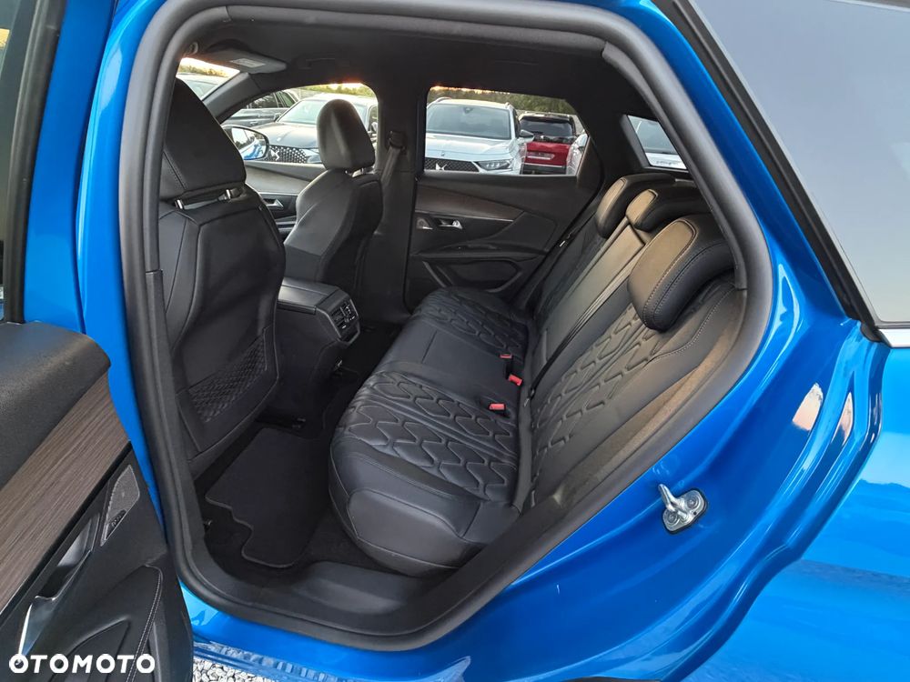 Peugeot 3008 1.6 PureTech HYbrid GT Line S&S EAT8 - 28