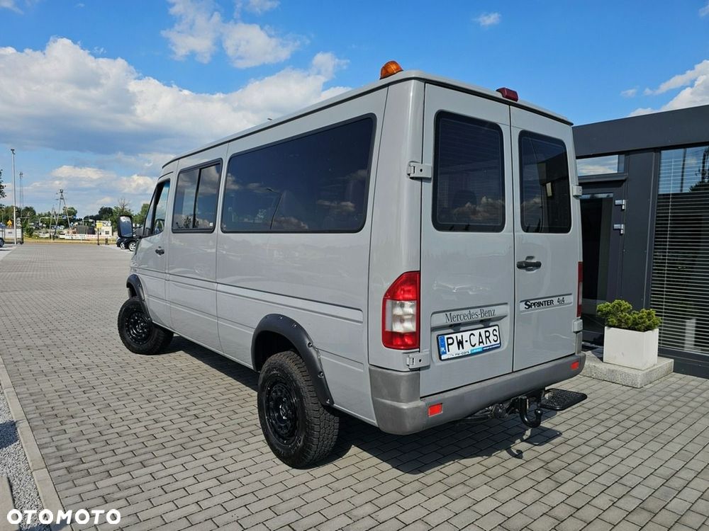 Mercedes-Benz Sprinter - 5