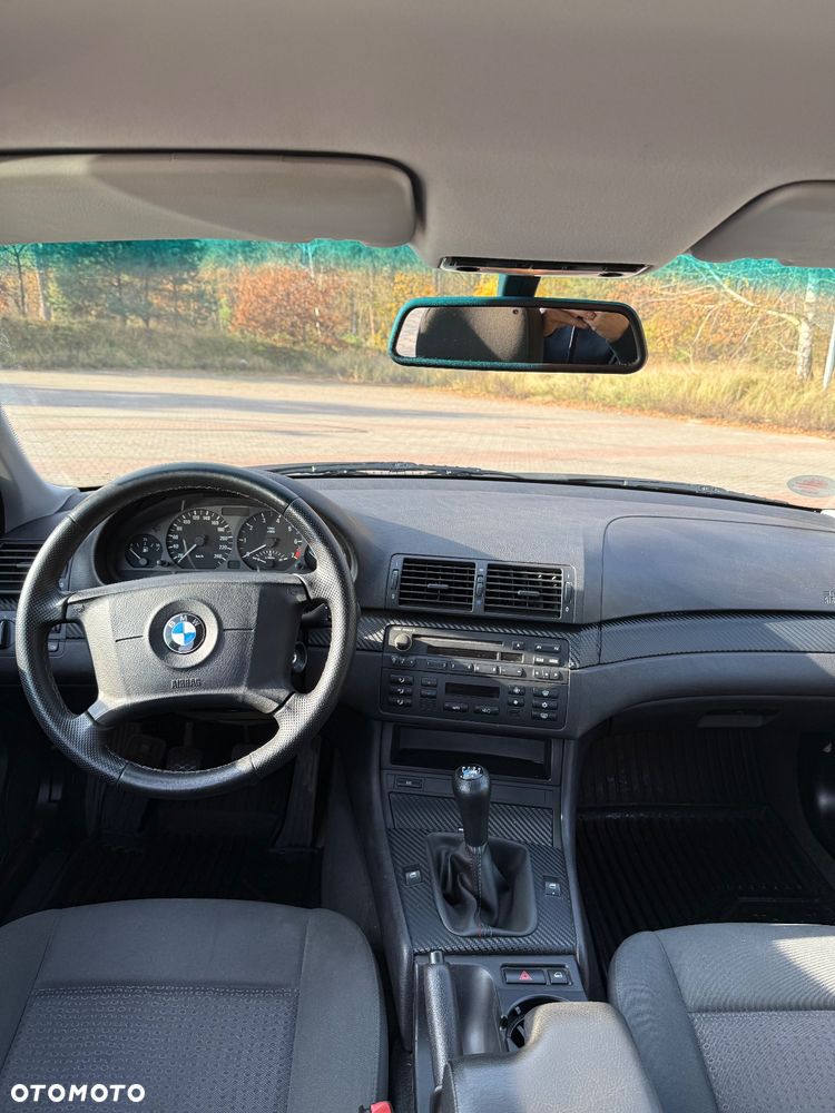 BMW Seria 3 316i - 15