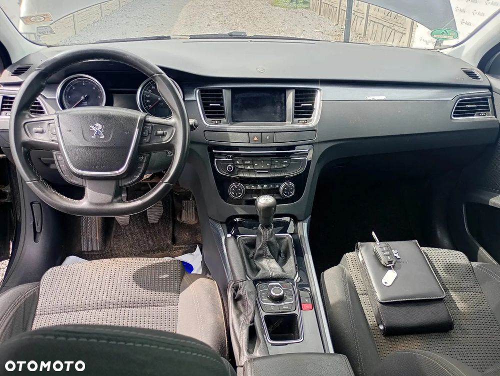 Peugeot 508 SW HDi FAP 140 Active - 8