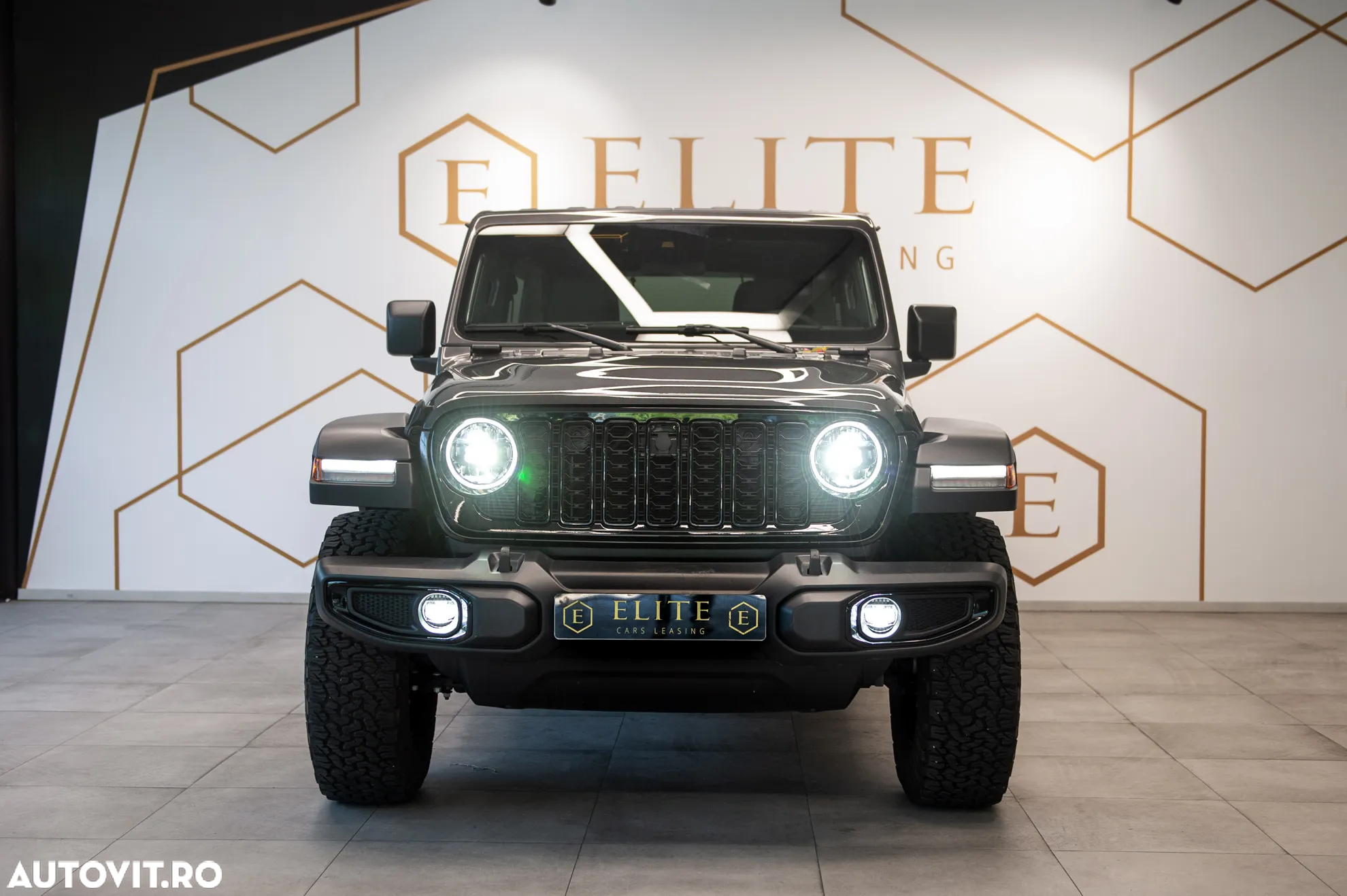 Jeep Wrangler - 2