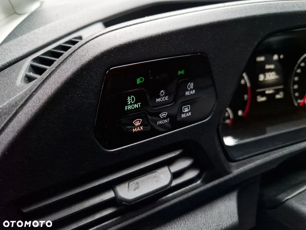 Volkswagen Caddy - 10