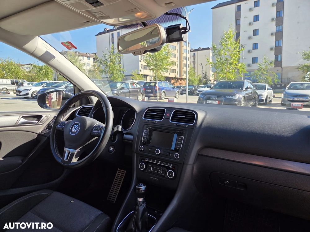 Volkswagen Golf 1.6 TDI DPF BlueMotion Technology Highline - 8