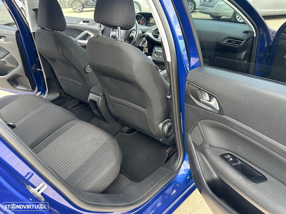 Peugeot 308 SW 1.5 BlueHDi Style - 29