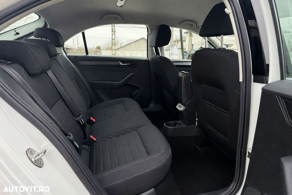 Skoda RAPID 1.0 TSI Style - 8