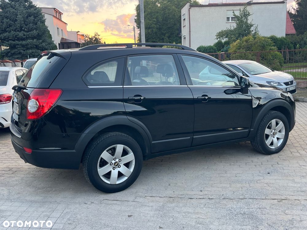 Chevrolet Captiva 2.0 2WD 5 Sitzer LS - 15