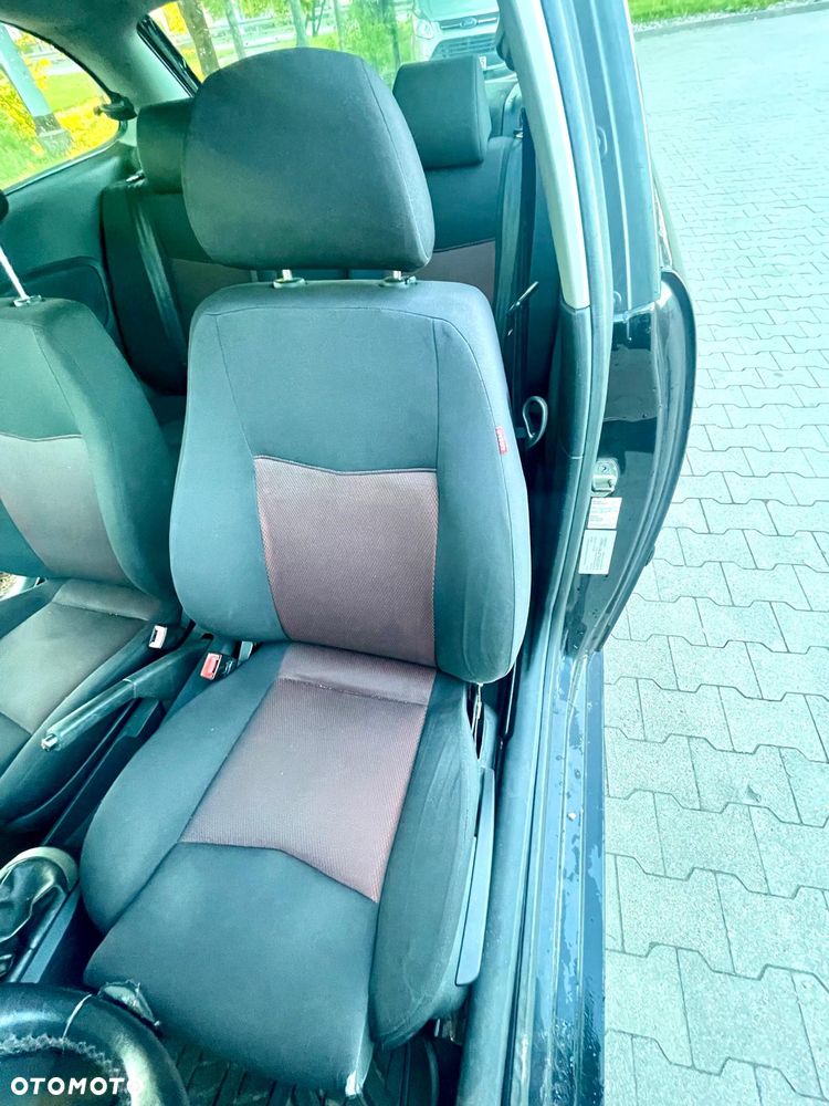 Seat Ibiza SC 1.4 16V Sport - 8