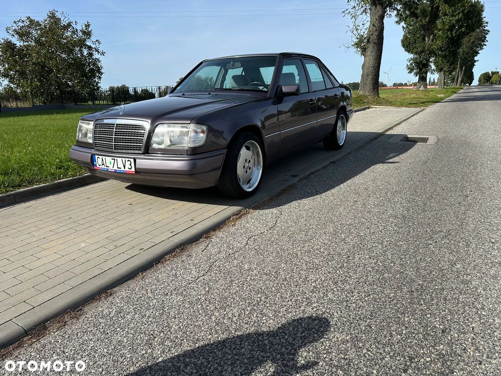Mercedes-Benz W124 (1984-1993) - 1