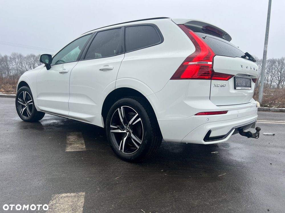 Volvo XC 60 B4 D AWD Plus Dark - 3