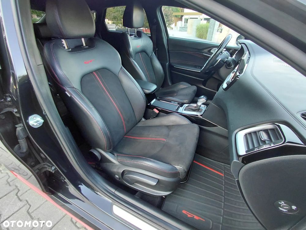 Kia ProCeed - 13