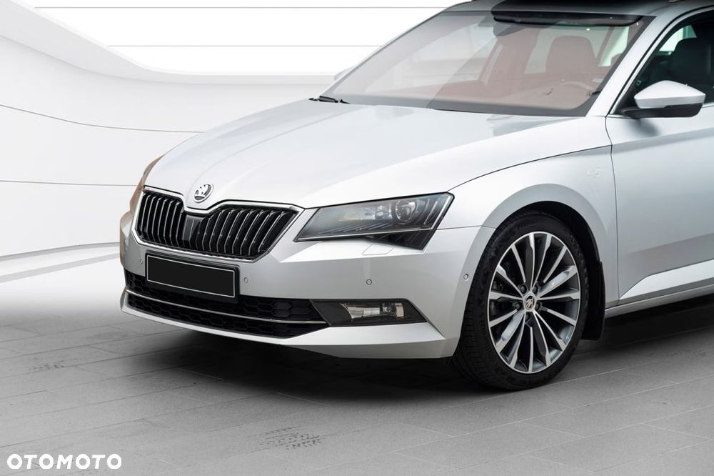 Skoda Superb 2.0 TDI 4x4 DSG L&K - 6