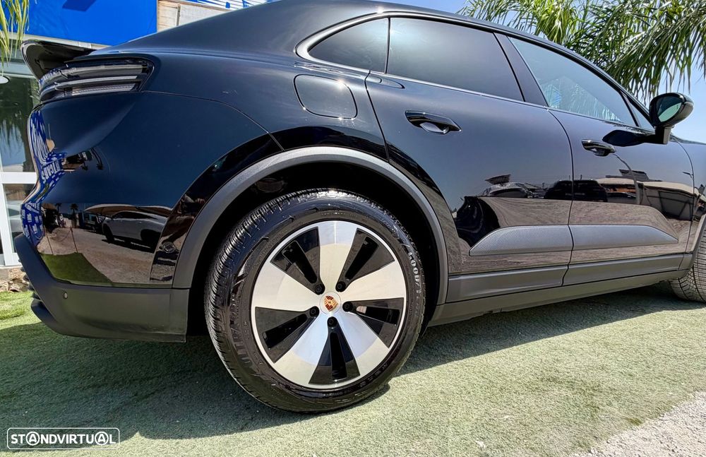 Porsche Macan Electric - 8