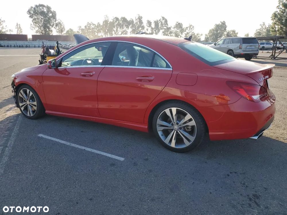 Mercedes-Benz CLA 250 7G-DCT - 2