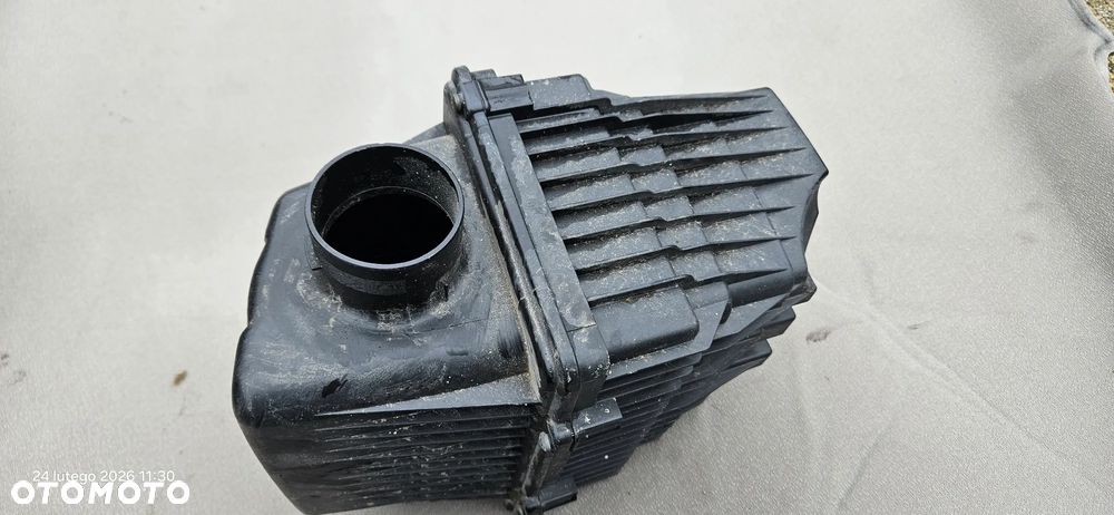 Obudowa filtra powietrza Peugeot 307 2,0 16V 2005r 9637144080 9637143980 - 5