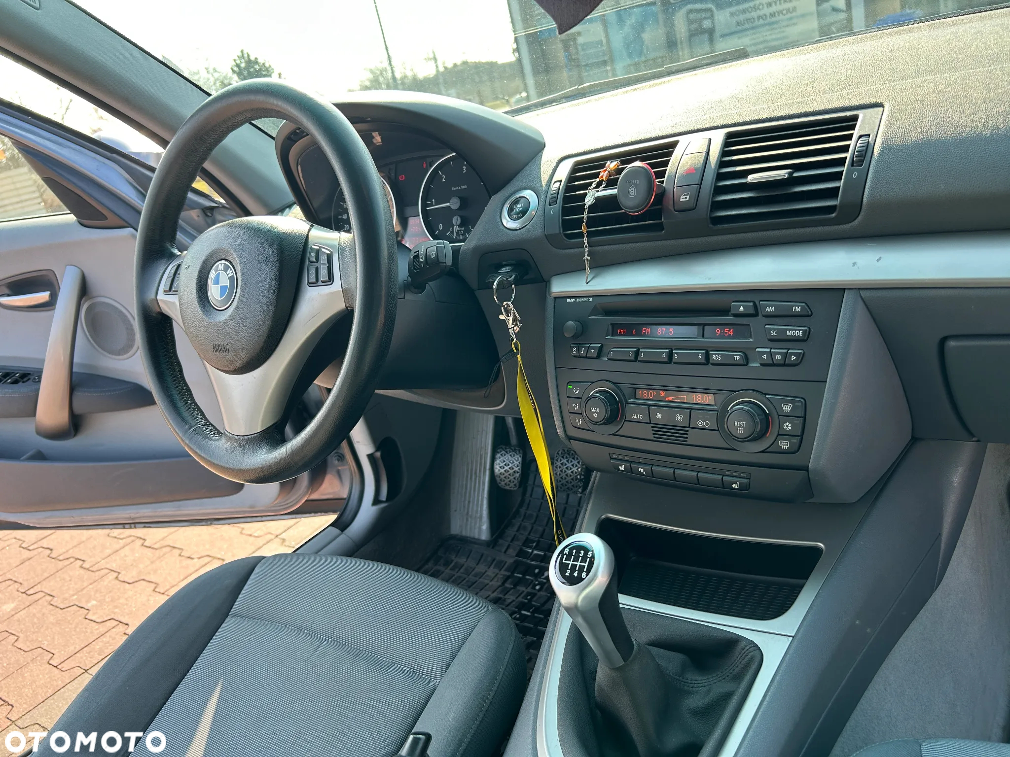 BMW Seria 1 120d - 25