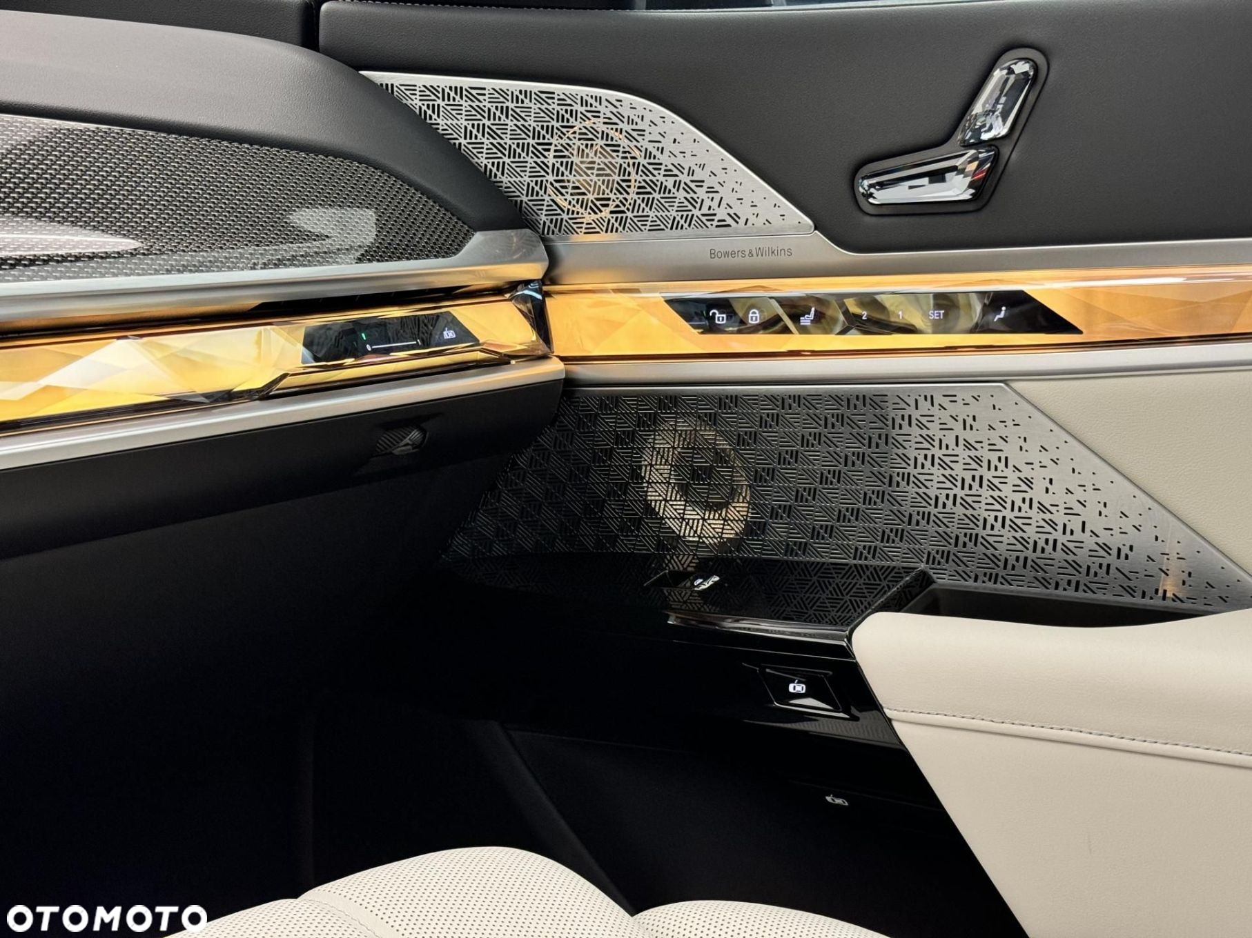 BMW Seria 7 - 27