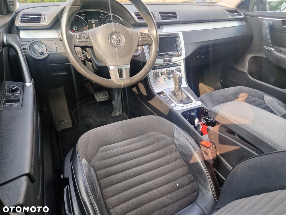 Volkswagen Passat 2.0 Blue TDI DSG SCR Highline - 11