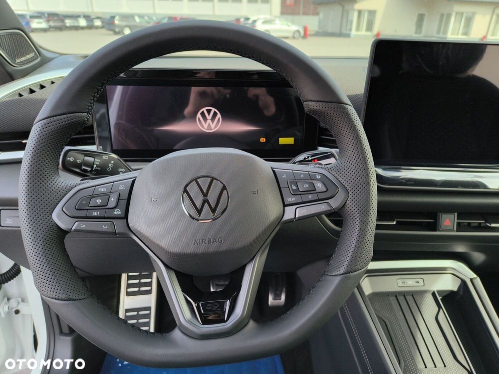 Volkswagen T-Roc 1.5 eTSI R-Line DSG - 21
