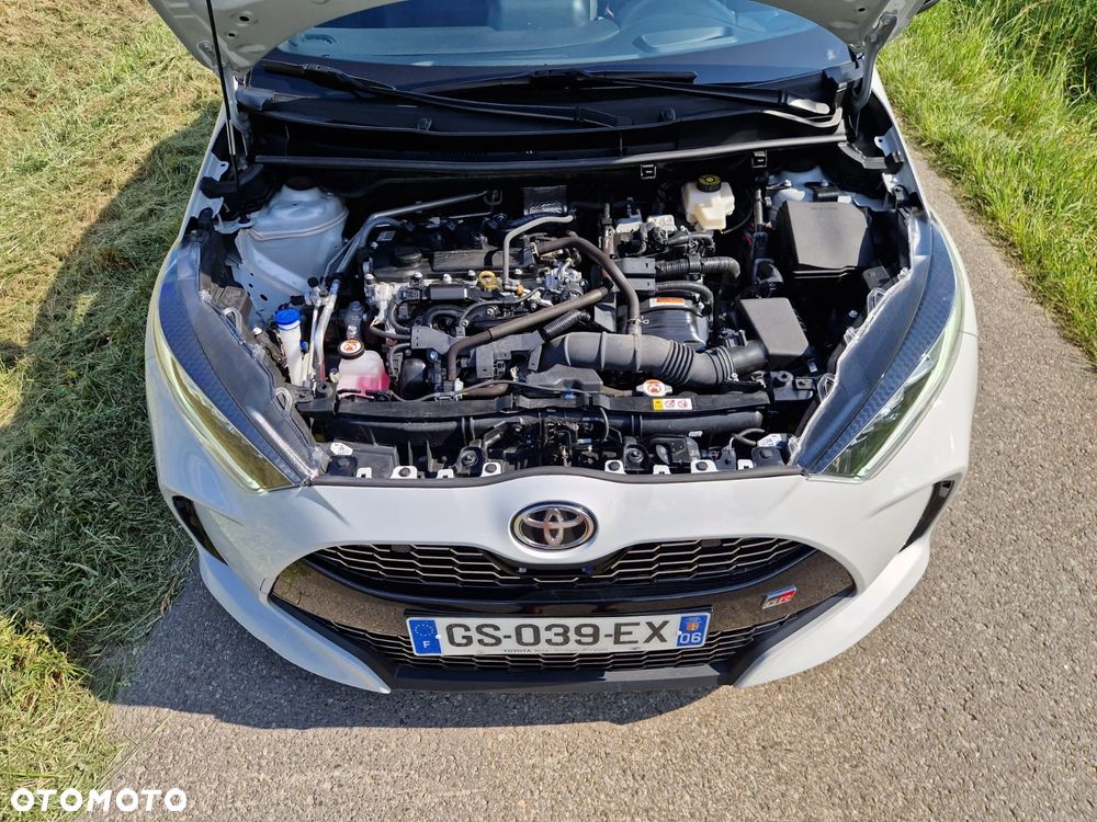Toyota Yaris - 40