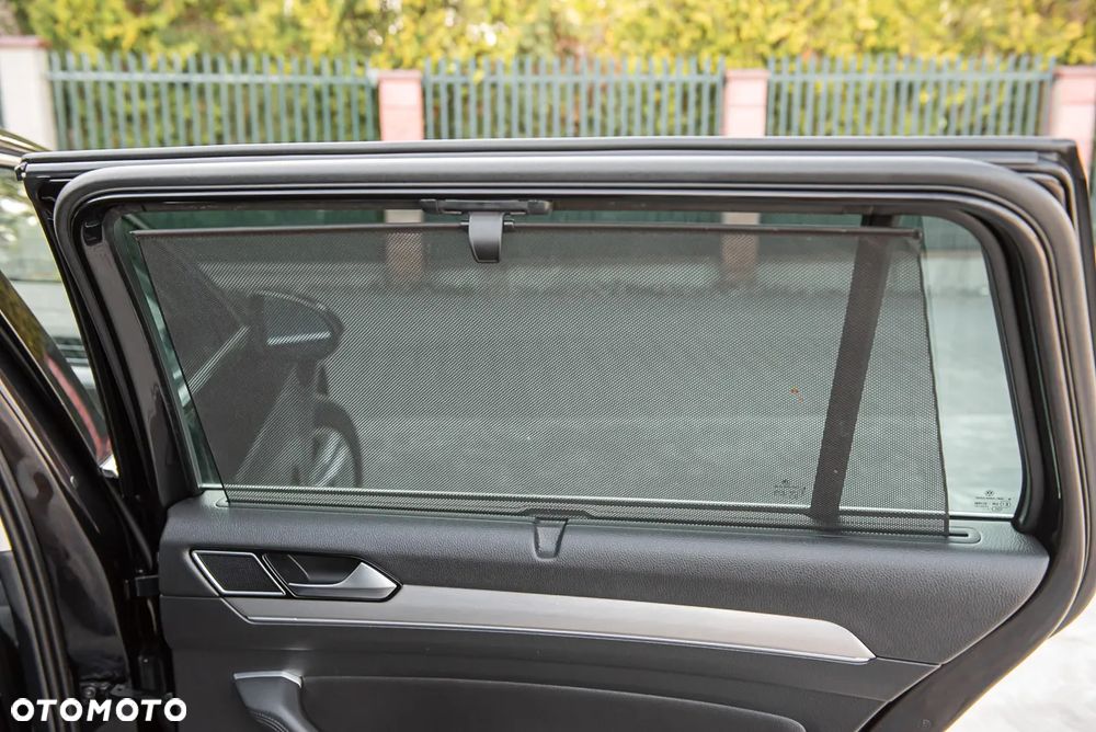 Volkswagen Passat Variant - 32