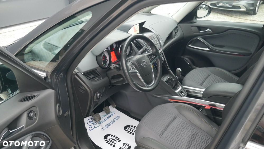 Opel Zafira - 9