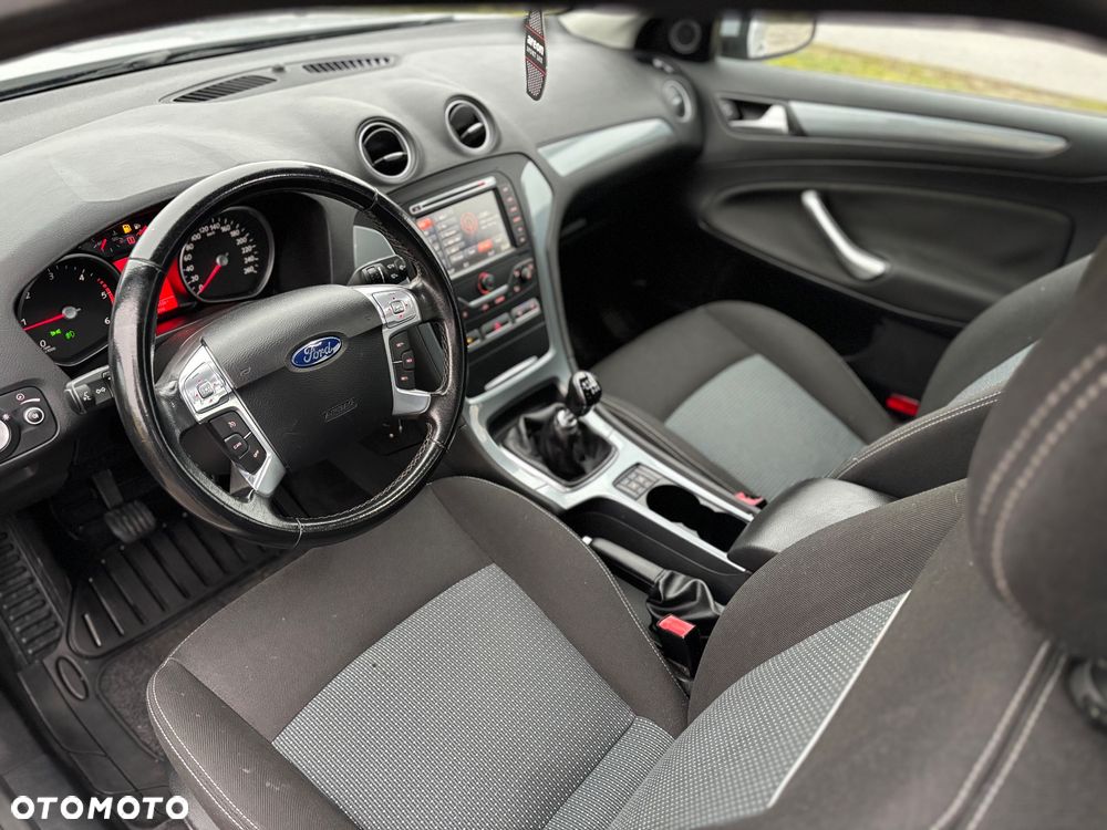 Ford Mondeo - 7
