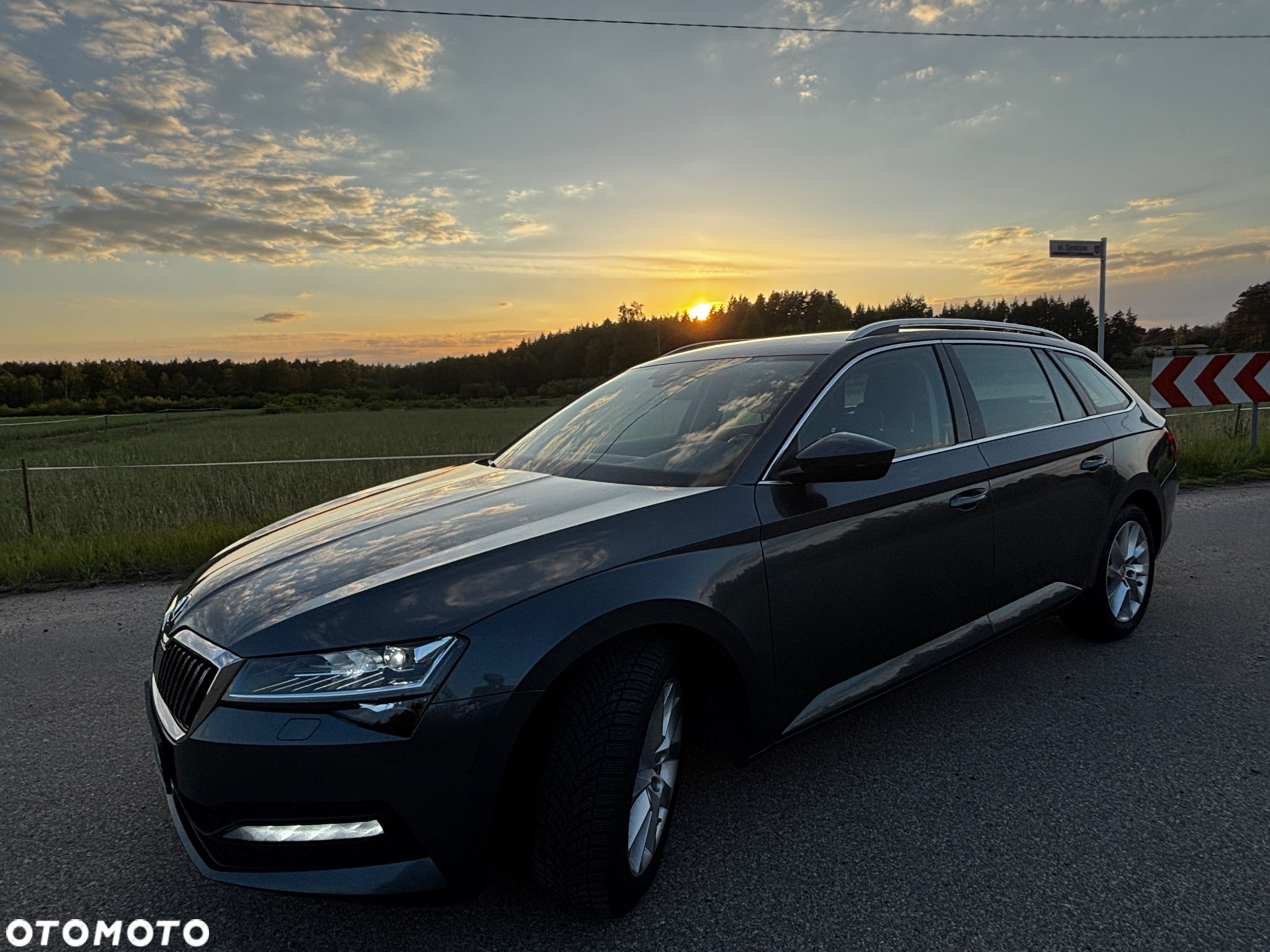 Skoda Superb 2.0 TDI Ambition DSG - 14