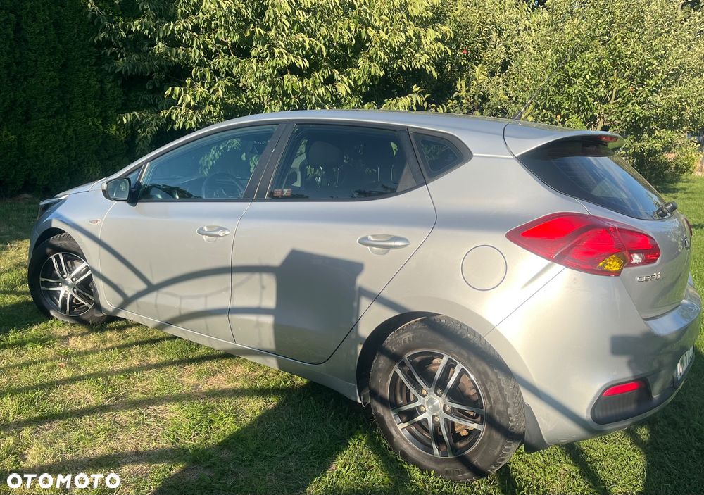 Kia Ceed - 15