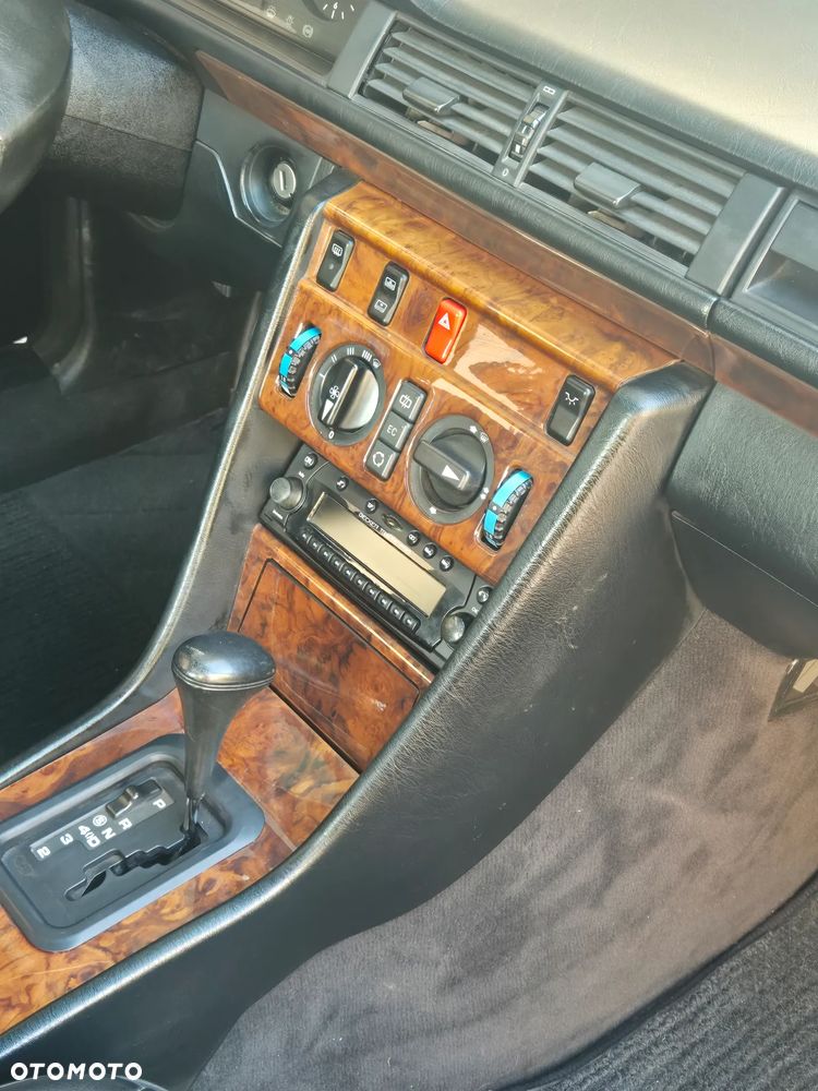 Mercedes-Benz W124 (1984-1993) - 20