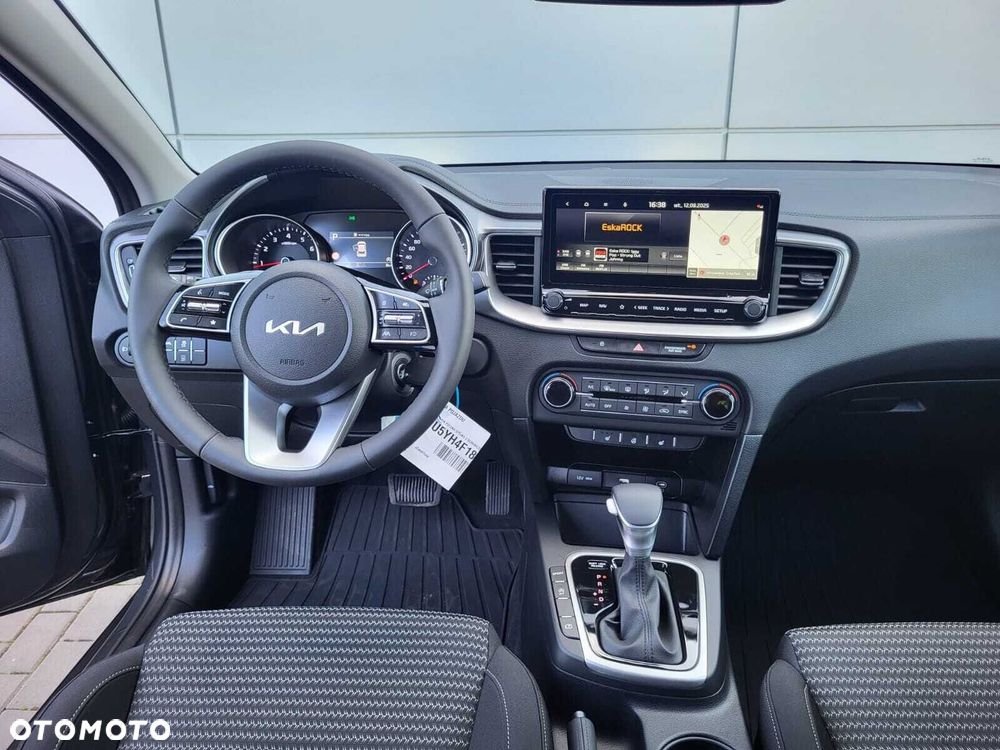 Kia XCeed - 12