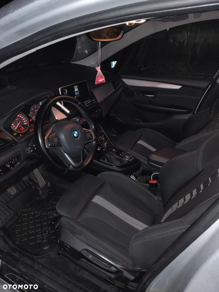 BMW Seria 2 220d Advantage - 10