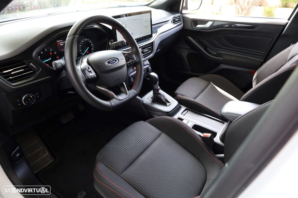 Ford Focus 1.0 EcoBoost MHEV ST-Line Aut. - 53