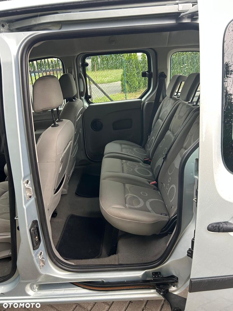 Renault Kangoo 1.6 8V Helios - 17