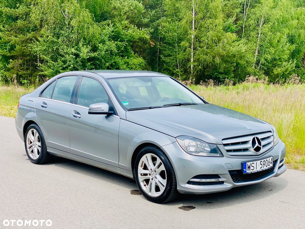 Mercedes-Benz Klasa C 180 CGI BlueEff Avantgarde - 19