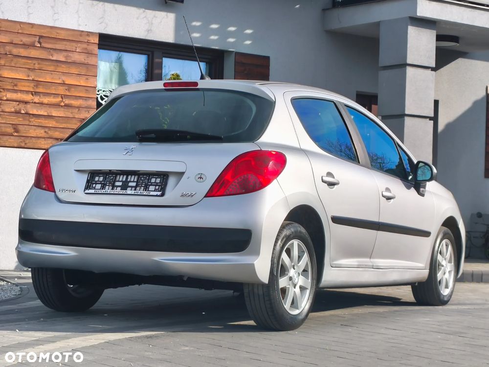 Peugeot 207 75 Urban Move - 21