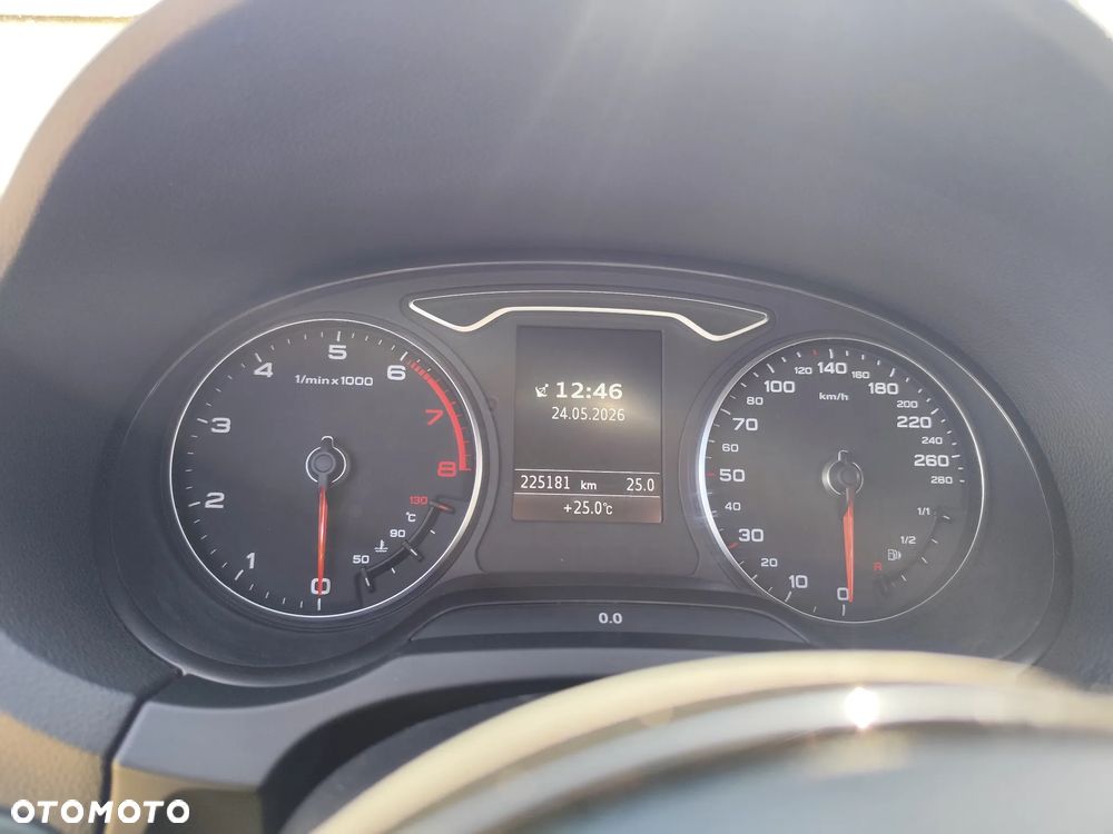 Audi A3 Sportback 1.8 TFSI Ambiente - 10