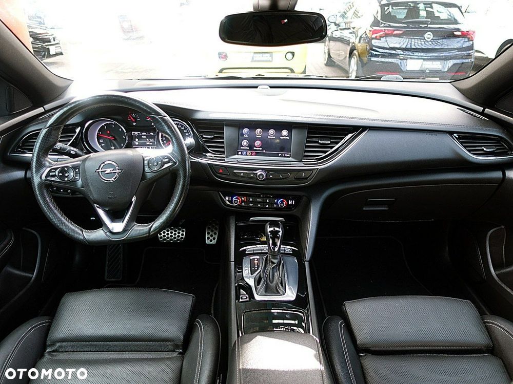Opel Insignia - 15