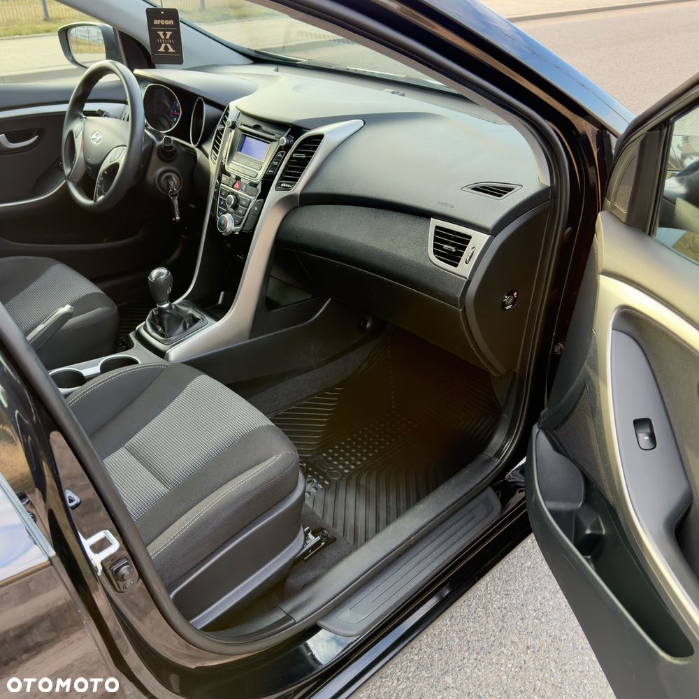 Hyundai i30 1.4 Fifa World Cup Edition - 24