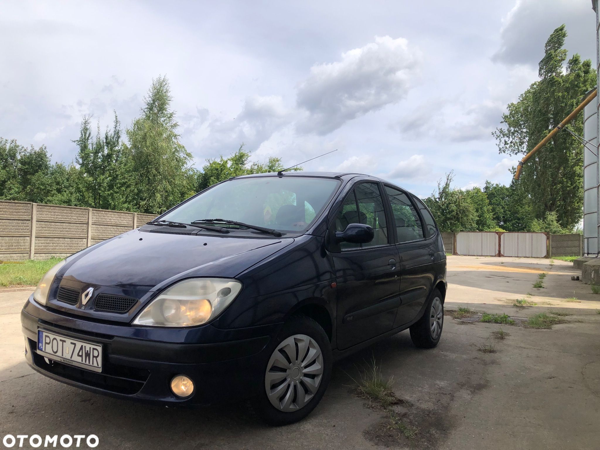 Renault Scenic - 1