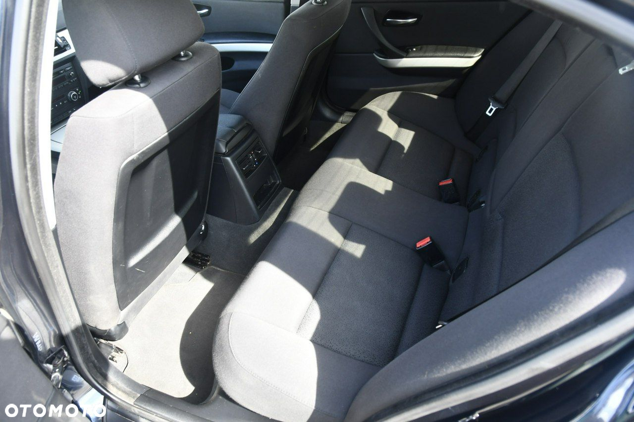 BMW Seria 3 - 16