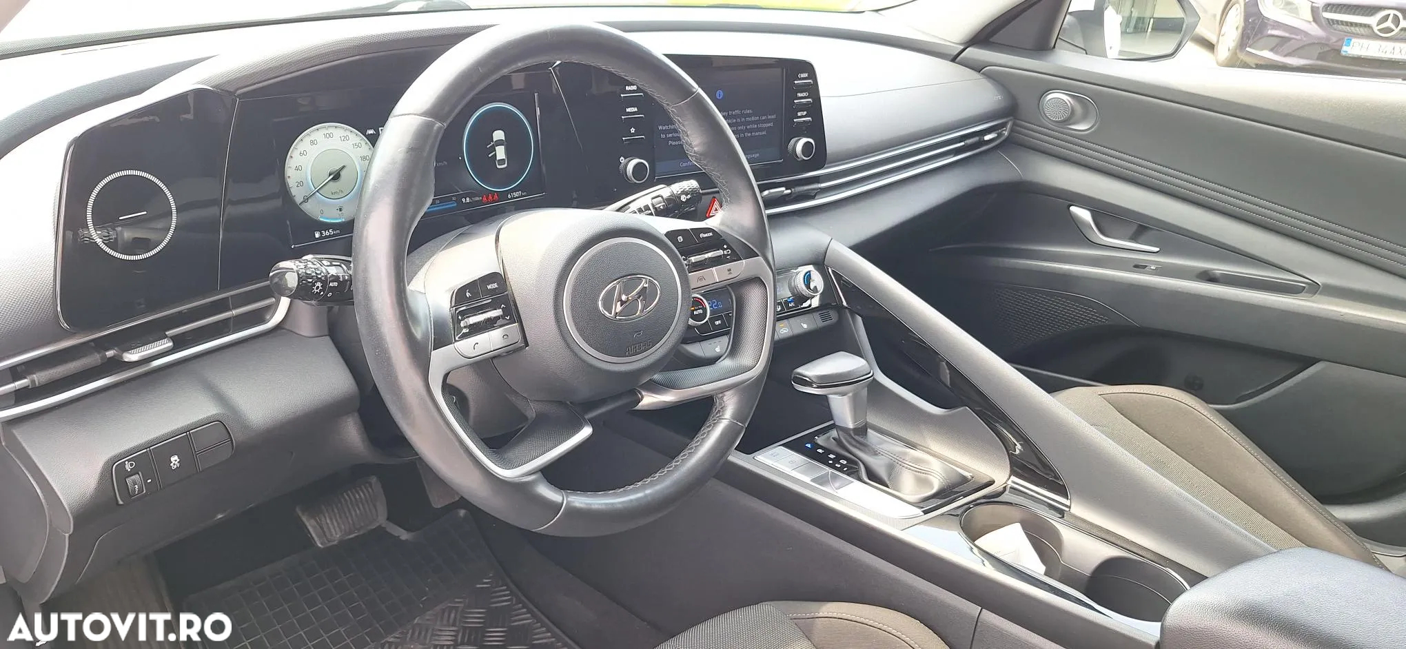 Hyundai Elantra 1.6 l 123 CP CVT Highway - 11