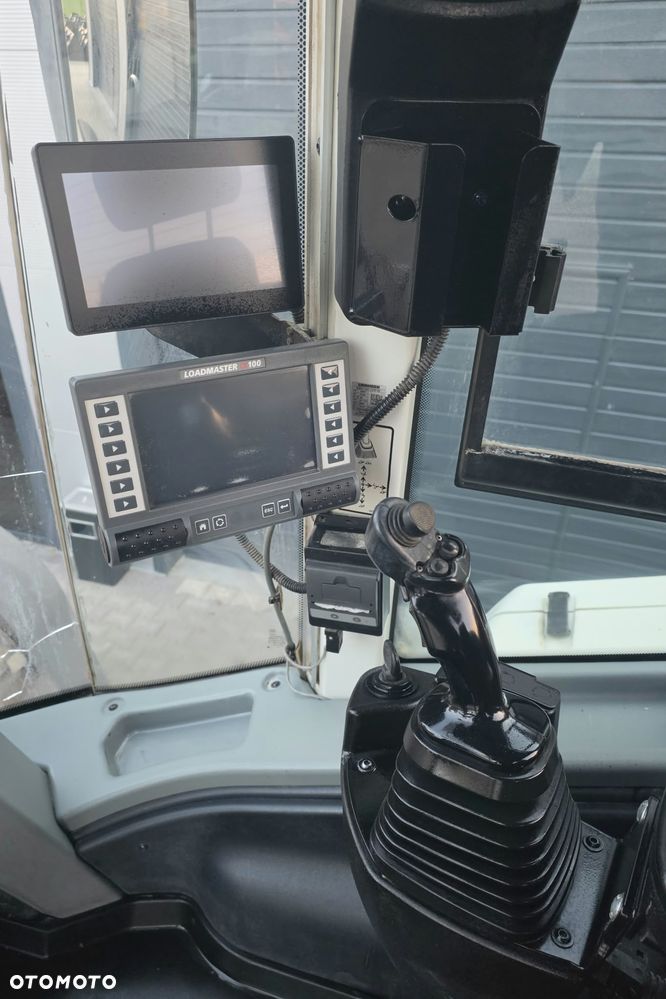 Liebherr L580 XPOWER - 12