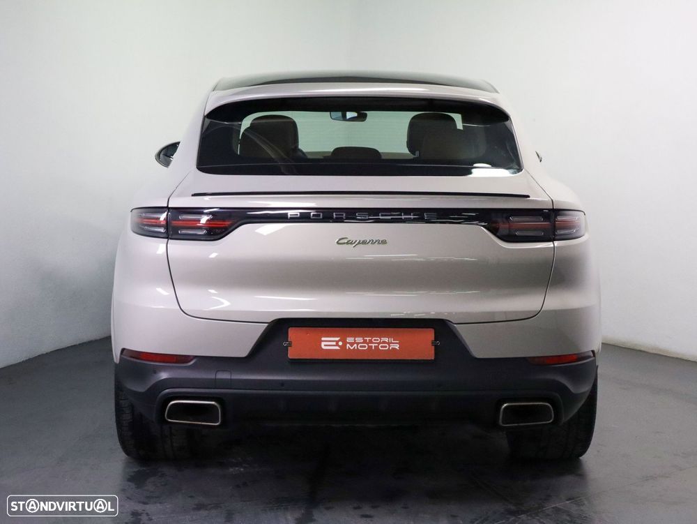 Porsche Cayenne Coupé E-Hybrid - 4