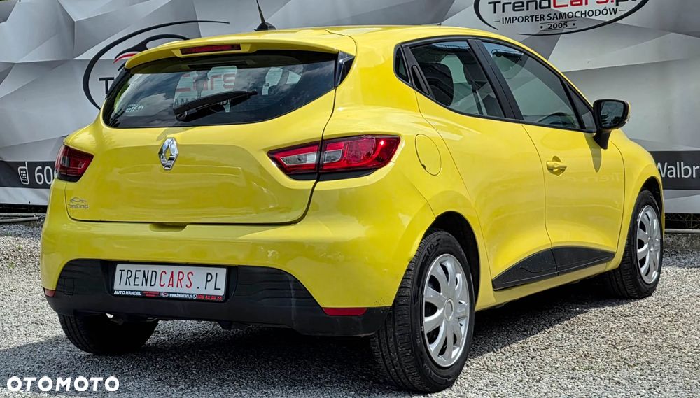 Renault Clio 1.2 16V 75 Experience - 27